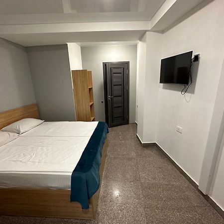 Friendly Hotel Yerevan Exterior photo