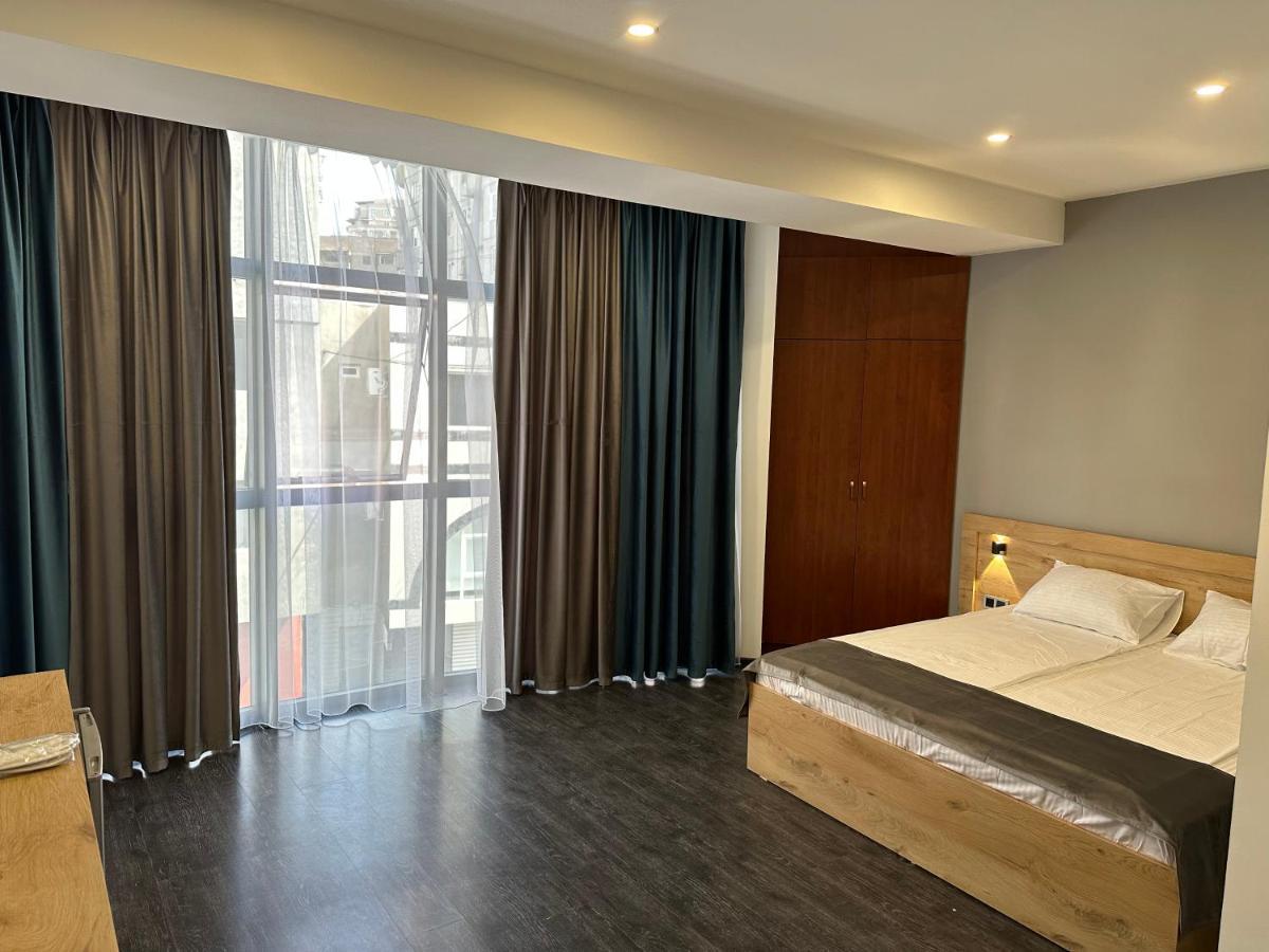 Friendly Hotel Yerevan Exterior photo