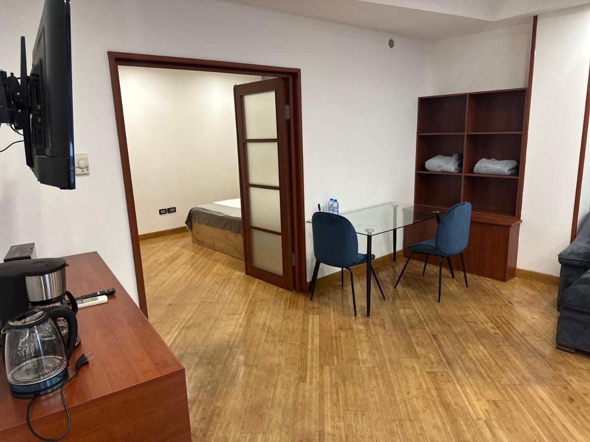 Friendly Hotel Yerevan Exterior photo