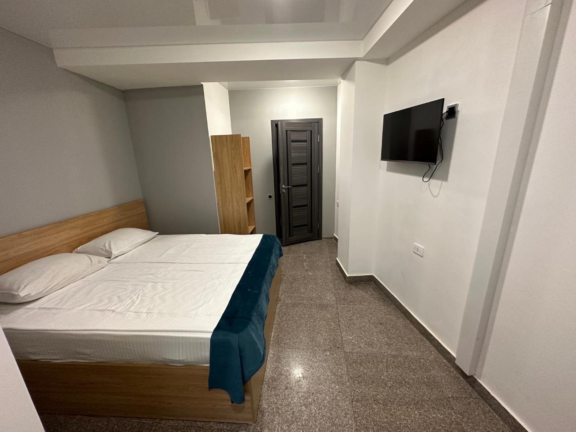 Friendly Hotel Yerevan Exterior photo